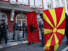 Macedonië staat op klappen
