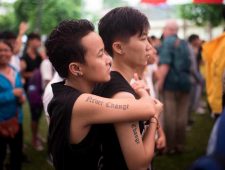 Vietnamese ouders op de bres voor hun homoseksuele kind