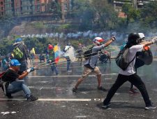 Niet Maduro maar het leger heeft de macht in Venezuela