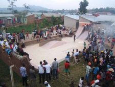 Skateboarden  in Oeganda:  vallen en opstaan