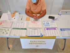 Terugkeer van traditionele Franse partijen | Moordende politie-eenheid in Nairobi