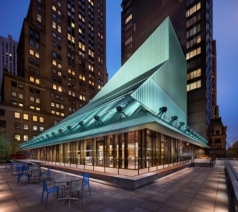 Deze afbeelding heeft een leeg alt-attribuut; de bestandsnaam is mecanoo-stavros-niarchos-foundation-library-new-york-designboom-06.jpg