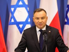 Israël noemt Poolse wet ‘antisemitisch’ | Mexicaanse kartels bedreigen media