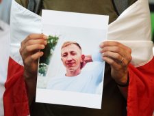 Wie heeft Vitali Sjisjov vermoord? | Migranten brengen Spaanse platteland tot leven