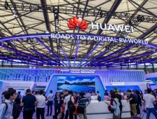Huawei neemt niet langer personeel uit de VS aan. Uit Europa des te meer