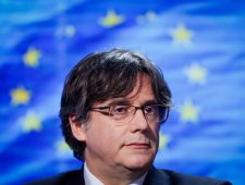 Catalaanse ex-premier gearresteerd in Italië | Dubbel zoveel CO2 door vlees