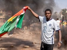 Regering Burkina Faso treedt af vanwege jihadistisch geweld