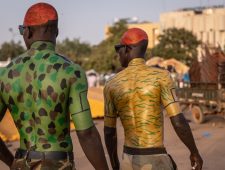 Wereldbeeld: Bodypainting in Ouagadougou