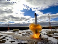 Rusland test intercontinentale ballistische raket