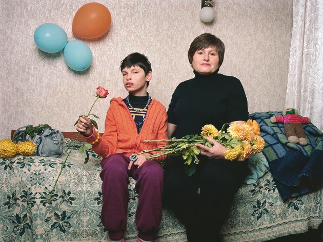 DONBAS 51 STOPTANKSWITHBOOKS