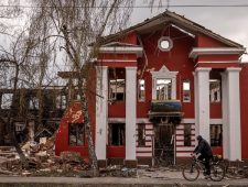 Wat gaat de wederopbouw van Oekraïne kosten – en kan het land er beter van worden?