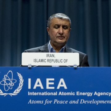 Iran schort zijn samenwerking met het IAEA officieel op