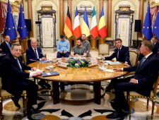 Frankrijk, Italië, Duitsland en Roemenië steunen EU-kandidatuur Oekraïne