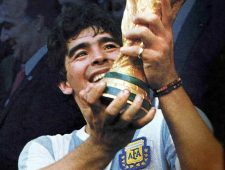 Zorgverleners Maradona beschuldigd van doodslag