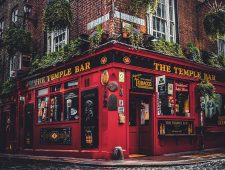 Ierse pubs worstelen met personeelstekorten