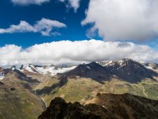 Onderzoek: steeds minder besneeuwde bergtoppen in Alpen