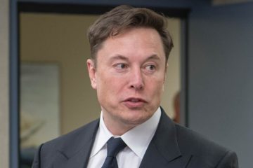 SpaceX CEO Elon Musk visits NNC and AFSPC 190416 F ZZ999 006 cropped 2 e1657697408335