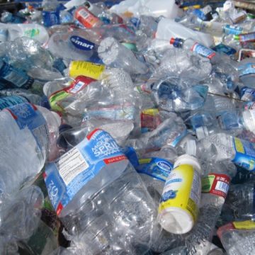 Onderzoek: plastic veroorzaakt honderdduizenden doden per jaar