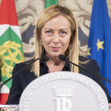 Giorgia Meloni, de premier met vele gezichten
