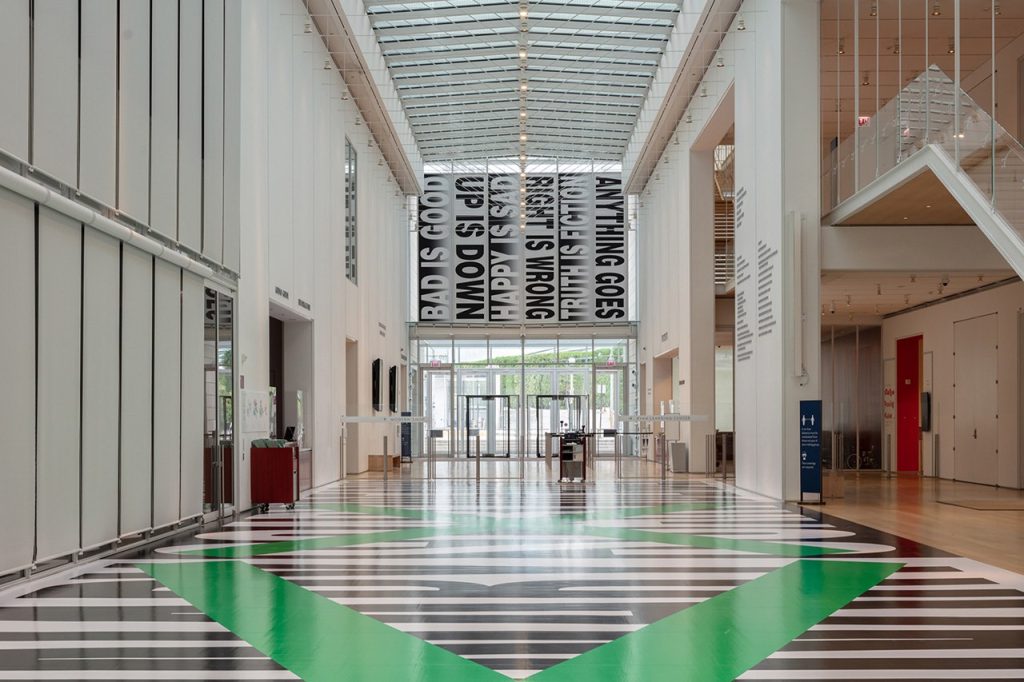 barbara kruger thinking of you i mean me i mean you art institute of chicago exhibition 3