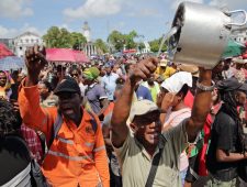 Suriname nog steeds in shock na bestorming van parlement