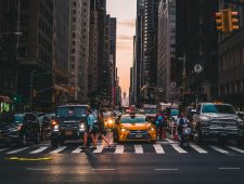 New York deelt boetes uit aan luidruchtige voertuigen