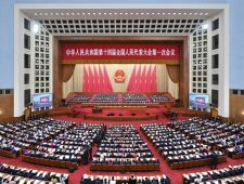 China presenteert plannen op Volkscongres