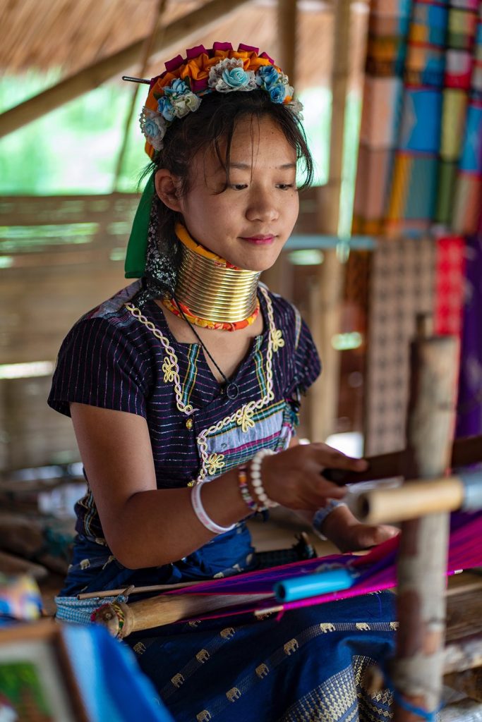 lawrence makoona zvMXo5o3DbE unsplash