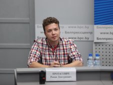 Belarus: acht jaar gevangenisstraf voor journalist Raman Pratasevitsj