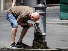 Europa zucht onder ongekende hittegolf