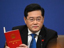 Chinese minister van Buitenlandse Zaken zonder reden vervangen