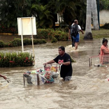 Tientallen doden na historische regenval in China
