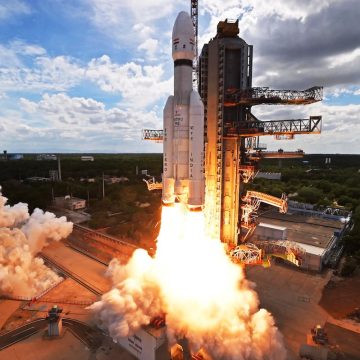 Indiase ruimtemissie op schema: Chandrayaan-3 in baan om de maan