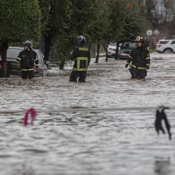Zeker drie doden en duizenden dakloos door overstromingen in Chili