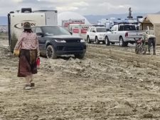 Festival Burning Man valt in het water door noodweer