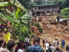 Bijna dertig doden door overstromingen in Kameroen