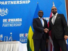VK sluit deal met Rwanda over deportatie illegale migranten