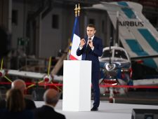 Frans parlement verwerpt migratiewet van Macron