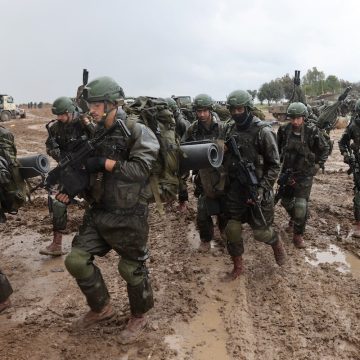 Tien Britten beschuldigd van oorlogsmisdaden in Gaza