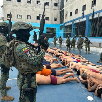 Ecuador: leger en politie nemen controle over gevangenissen