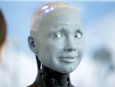 Waarom je eenzaamheid niet met technologie oplost