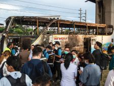 Thailand: minstens 23 mensen omgekomen bij busbrand