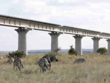Nieuwe Zijderoute in Kenia en Oeganda brokkelt af