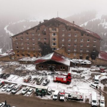 Turkije: 76 vakantiegangers omgekomen bij brand in een hotel