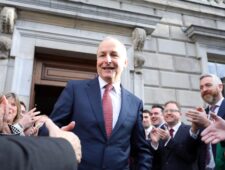 Ierland: centrist Micheál Martin opnieuw tot premier gekozen