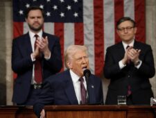 Trump houdt speech voor Congres met economie en immigratie als speerpunten