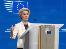 EU steunt plan van de EC om 800 miljard euro voor herbewapening uit te trekken