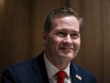 VS: Donald Trump ontslaat veiligheidsadviseur Michael Waltz