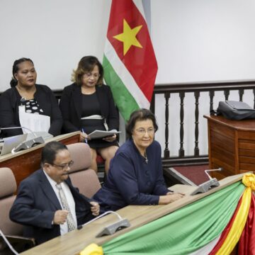 Suriname kiest voor het eerst in zijn geschiedenis een vrouwelijke president