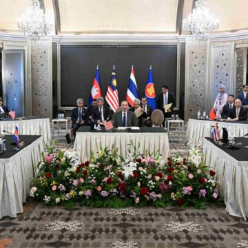 Thailand en Cambodja onderhandelen over staakt-het-vuren in Maleisië